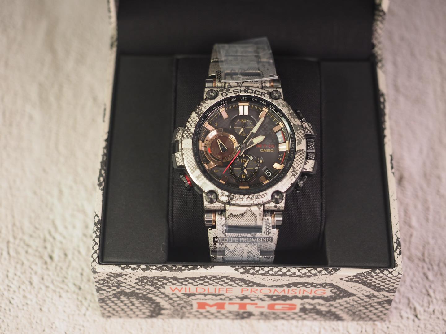 Casio G-Shock MTG-B1000WLP-1A Love The Sea And The Earth, WILDLIFE PROMISING collaboration Limited Edition - Image 3
